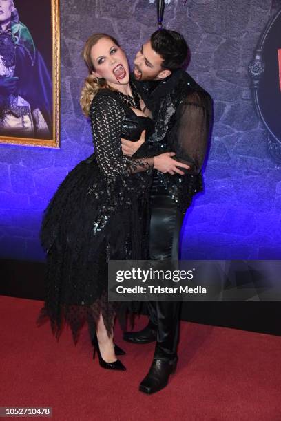 Leonard Freier and his wife Caona Freier attend the musical premiere of 'Tanz der Vampire' at Theater des Westens on October 21, 2018 in Berlin,...