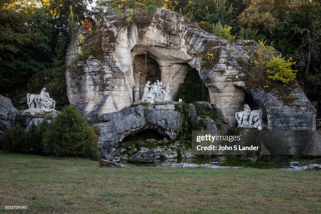 Grotte des Bains dApollon - Apollo Bath and Grotto -