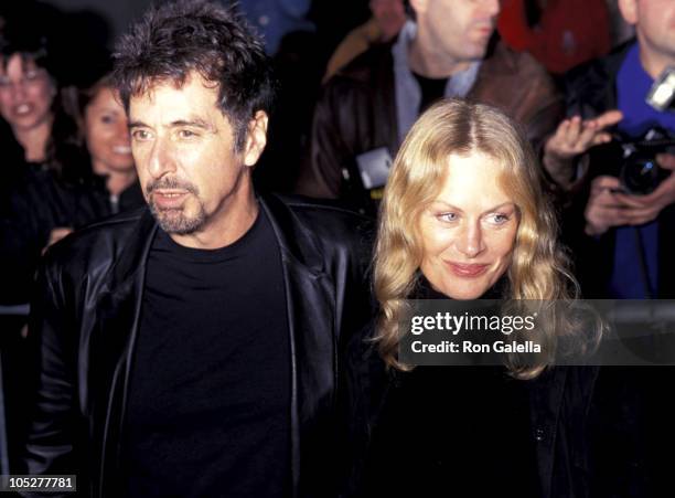 Al Pacino & Beverly D'Angelo at the premiere of "The Insider"