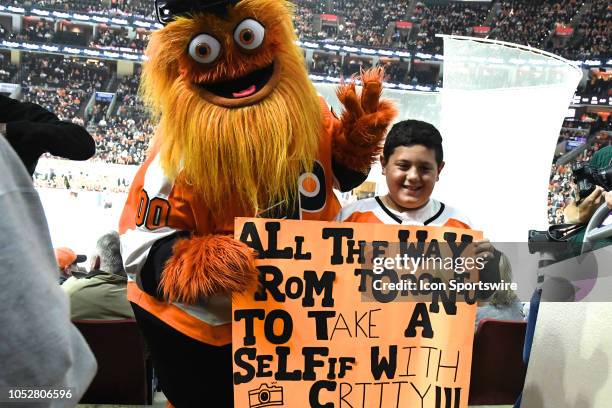 NHL: OCT 22 Avalanche at Flyers, Nachrichtenfoto