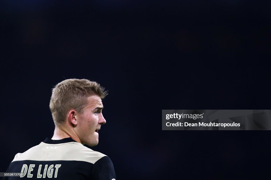 Ajax v SL Benfica - UEFA Champions League Group E