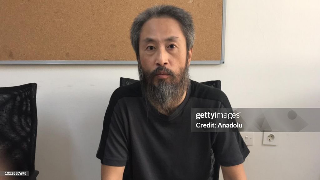 Japanese journalist Jumpei Yasuda held hostage in Syria 'freed'