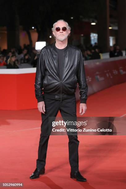 Francesco De Gregori walks the red carpet ahead of the "Vero Dal Vivo. Francesco De Gregori" screening during the 13th Rome Film Fest at Auditorium...