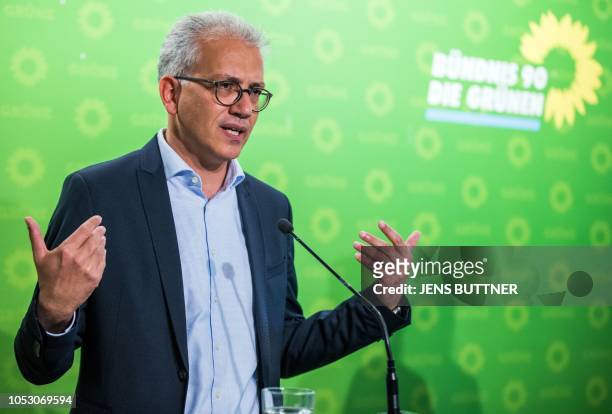 Tarek Al-Wazir, candidate of Alliance 90 / The Greens for the state elections in Hesse, gives a press conference in Berlin on October 22, 2018. -...