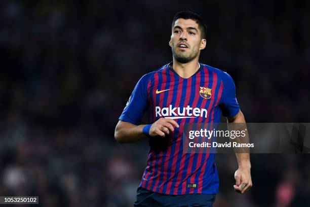 Luis Suarez of FC Barcelona looks on during the Group B match of the UEFA Champions League between FC Barcelona and FC Internazionale at Camp Nou on...