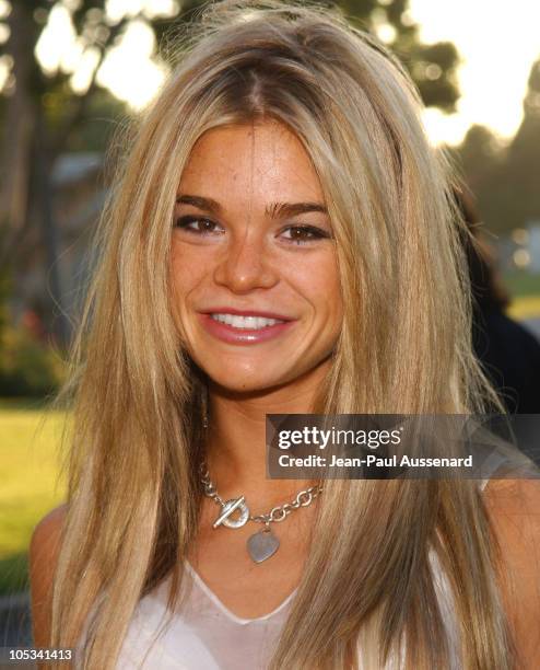 97 Ellen Muth Stock Photos, High-Res Pictures, and Images - Getty Images