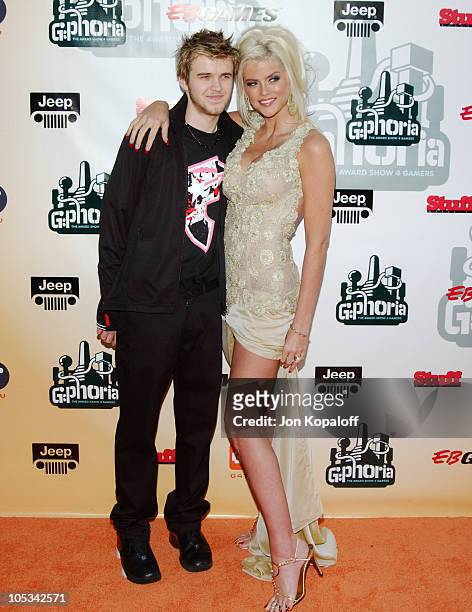 Anna Nicole Smith and son Daniel during "G-Phoria - The Award Show 4 Gamers" - Arrivals at Shrine Exposition Center in Los Angeles, California,...
