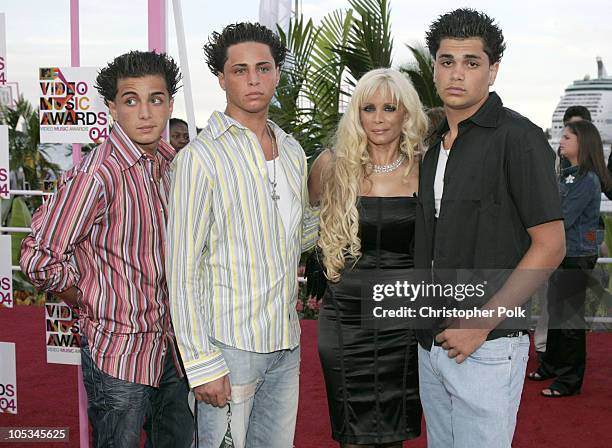 John Gotti Agnello, Carmine Gotti Agnello,Victoria Gotti Frankie Gotti Agnello, Victoria Gotti