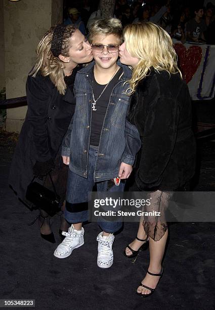 Jonathan Lipnicki and Mom Rhonda and Sister Alexis