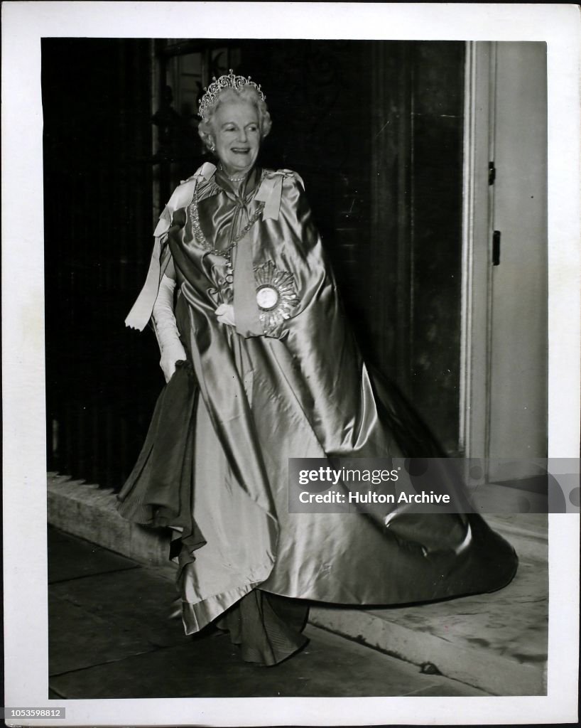 Lady Churchill Leaves for the Abbey