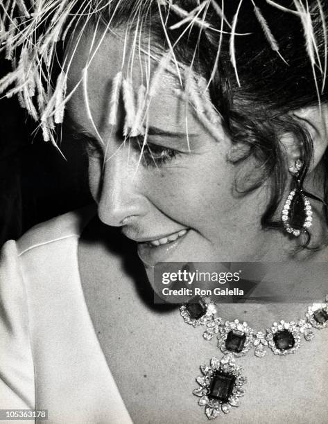 Elizabeth Taylor during "A Flea in Her Ear" - Premiere Party at Les Ambassadeurs Restaurant in Paris, France.