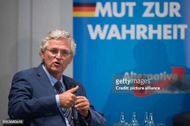 October 2018, Saxony, Dresden: Peter Frey, ZDF editor-in-chief, speaks at the AfD panel discussion on "Media and Opinion" at Messe Dresden. The...