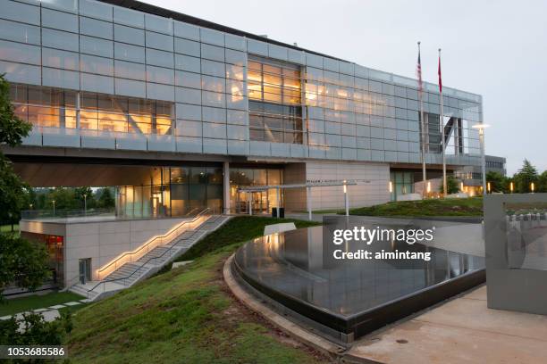 501 William J Clinton Presidential Library Stock Photos, High-Res ...