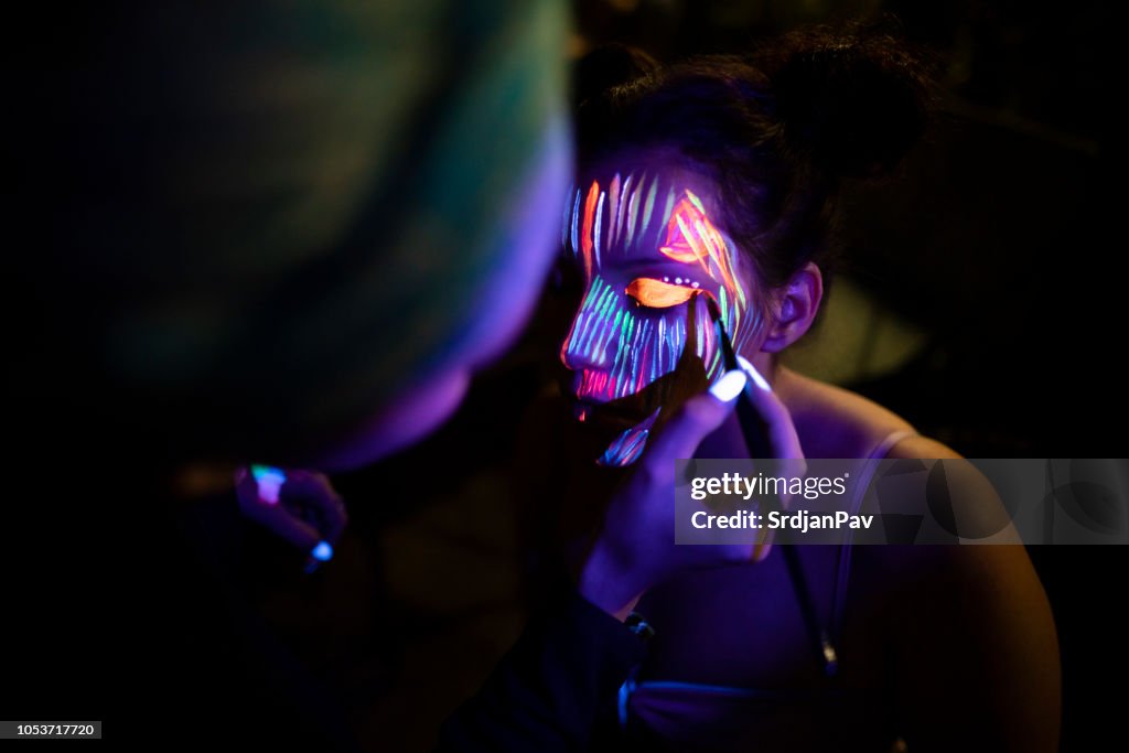 Glow-In-The-Dark Makeup