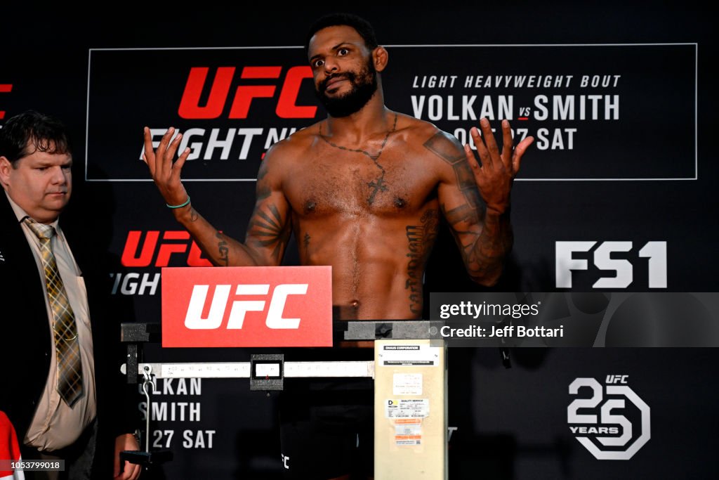 UFC Fight Night Weigh-in