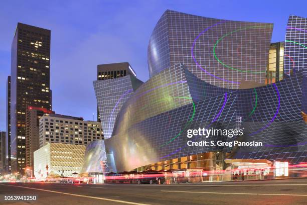 disney concert hall - grand avenue - los angeles - walt disney concert hall stockfoto's en -beelden