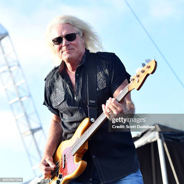 Bruce Hall Rigs Bruce Hall (Musician) Photos and Premium High Res Pictures - Getty Images