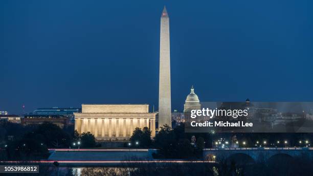 united states national monuments - washington, dc - washington monument washington dc stock-fotos und bilder