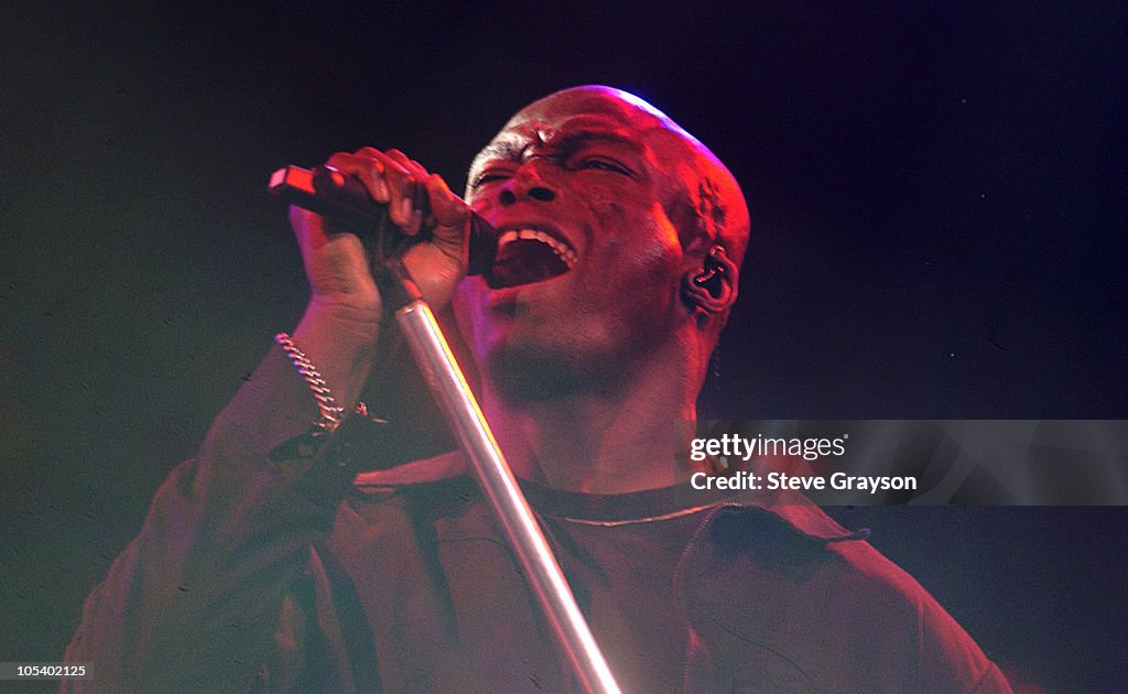 Seal In Concert at The House of Blues April 26, 2004