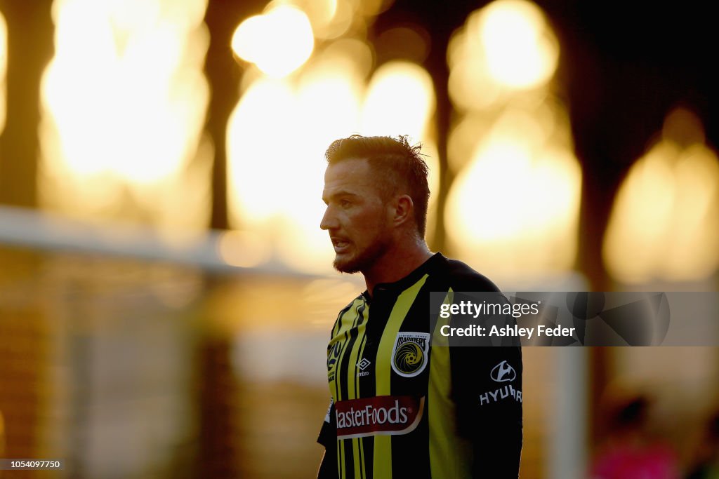A-League Rd 2 - Central Coast v Melbourne