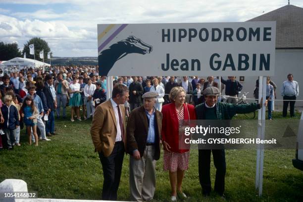 Normandie, France - Août 1988 - Chaque année, en hommage à Jean GABIN, une rencontre hippique sur son hippodrome privé est organisée en présence de...