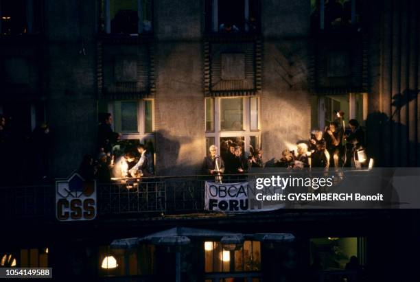 Prague, Tchécoslovaquie, novembre-décembre 1989 --- La "Révolution de velours" : manifestations de soutien au nouveau gouvernement du président de la...