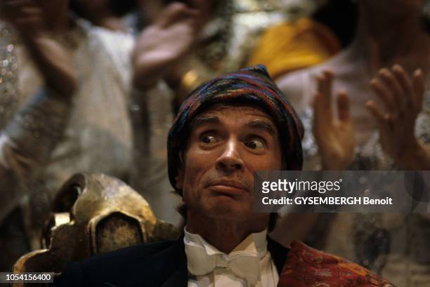 Paris, France - 8 octobre 1992 - Première du ballet "La Bayadère" chorégraphié par Rudolf NOUREEV au Palais Garnier. Portrait du danseur et...