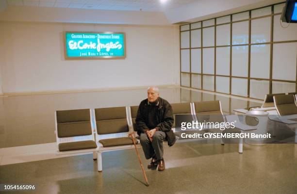 Iles Canaries, Espagne, novembre 1995 --- Jean-François DENIAU s'apprête à tenter à 67 ans, après un triple pontage, la traversée transatlantique...