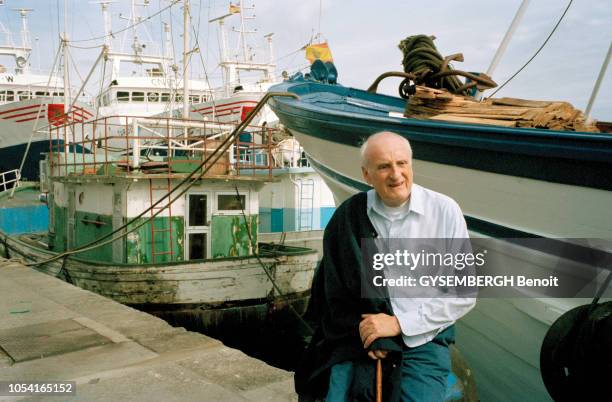 Iles Canaries, Espagne, novembre 1995 --- Jean-François DENIAU s'apprête à tenter à 67 ans, après un triple pontage, la traversée transatlantique...