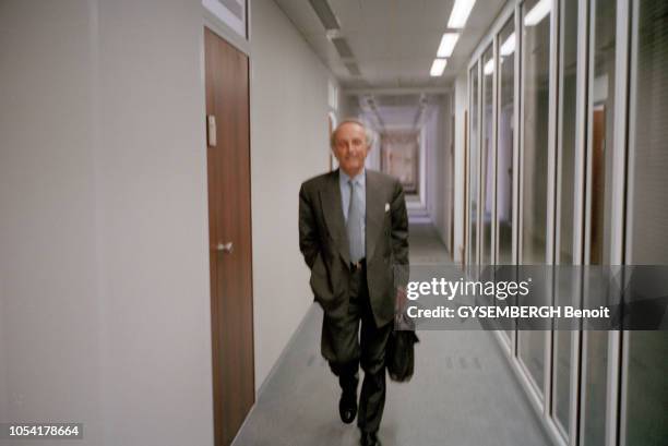 En août 1999, rendez-vous avec André LEVY-LANG, PDG de PARIBAS au siège de la banque avenue Kléber à Paris.