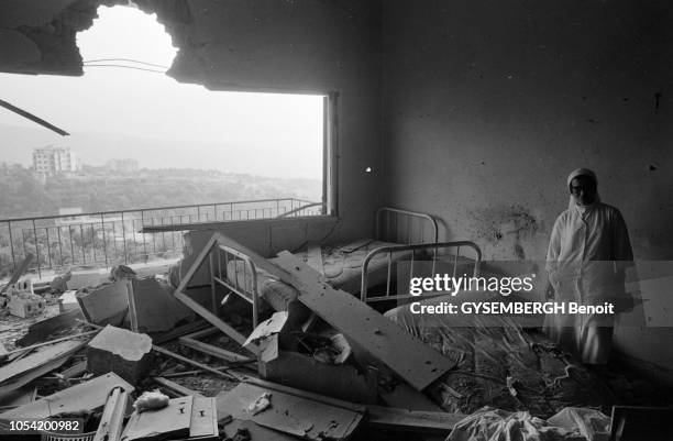 Beyrouth, Liban, octobre 1978 --- Affrontements entre l'armée syrienne et les milices chrétiennes dans le Liban divisé par la guerre civile. Ici,...