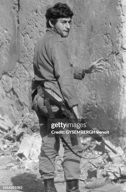 Beyrouth, Liban, octobre 1978 --- Affrontements entre l'armée syrienne et les milices chrétiennes dans le Liban divisé par la guerre civile. Ici, un...