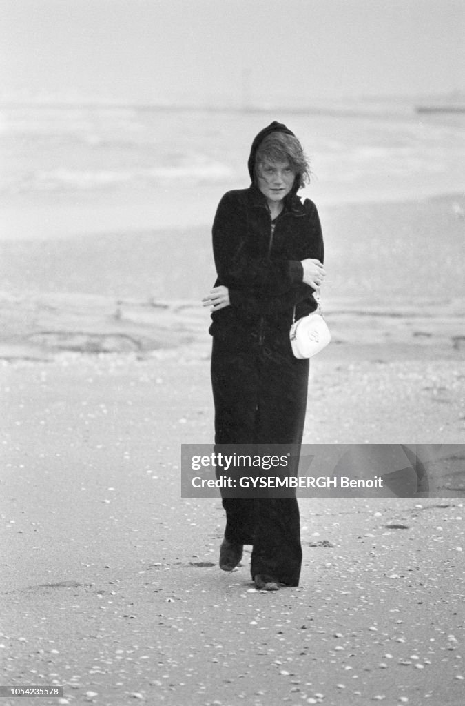 Isabelle Huppert, Entre Paris Et Cabourg