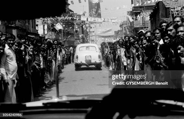 Calcutta, Inde, mars 1987 --- Élections dans l¿État du Bengale-Occidental. Meeting du Premier ministre indien, Rajiv GANDHI, venu soutenir les...