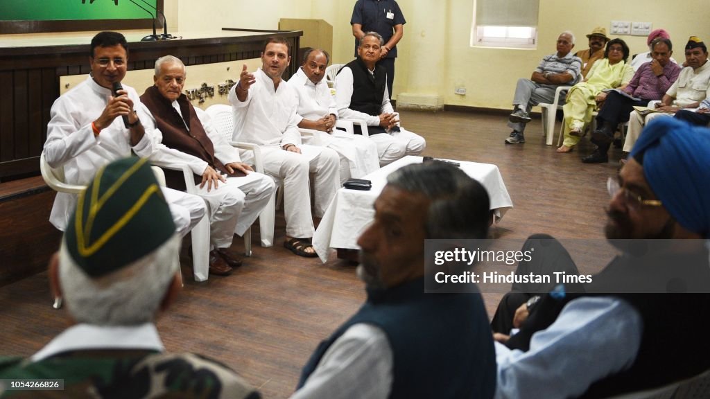 Congress President Rahul Gandhi Meets Ex-Servicemen At AICC