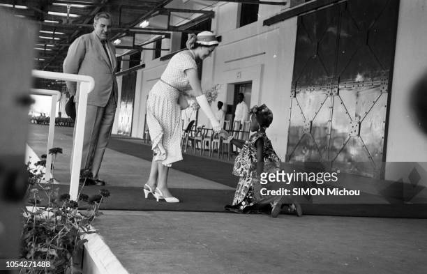 Nigeria, 1956 --- Voyage de trois semaines de la reine ELIZABETH II d'Angleterre au Nigeria, colonie britannique, du 28 janvier au 16 février 1956....