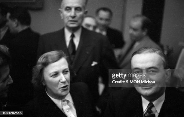 Seine-et-Oise, France, mars 1954 --- Elections législatives partielles des 28 février et 14 mars 1954 en Seine-et-Oise. Germaine Peyroles , 52 ans,...