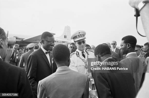 Léopoldville, Congo, 29 juin 1960 --- L'arrivée du roi BAUDOUIN de Belgique pour les cérémonies d'indépendance du Congo belge. Ici, le roi BAUDOUIN,...