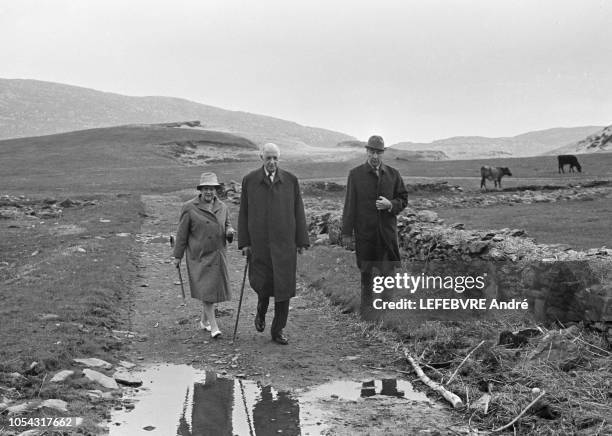 Irlande - 14 mai 1969 --- Trois semaines après avoir quitté le pouvoir, et tandis que se déroule en France la campagne des présidentielles pour sa...