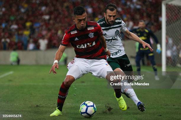 Uribe of Flamengo struggles for the ball with Edu Dracena of Palmeiras during a match between Flamengo and Palmeiras as part of Brasileirao Series A...