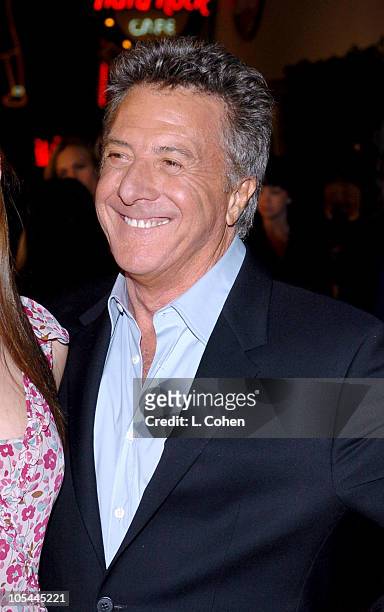Dustin Hoffman and family during "Meet the Fockers" Los Angeles Premiere - Red Carpet at Universal Amphitheatre in Los Angeles, California, United...