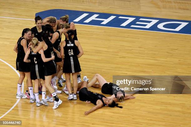 New Zealand celebrate winning the Women Finals Gold medal match between Australia and New Zealand at the Thyagaraj Sports Complex during day eleven...