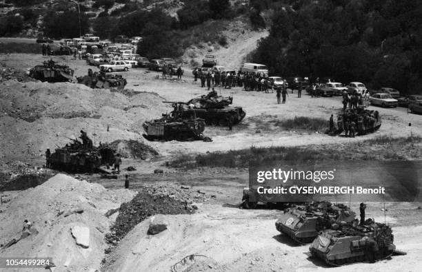 Beyrouth, Liban, juin 1982 --- Israël a lancé le 6 juin l'opération "Paix en Galilée" en envahissant le sud du Liban dans le but de faire cesser les...