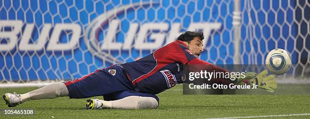 Goalkeeper Luis Michel of Chivas de Guadalajara warms up prior to the game against the Seattle Sounders FC on October 12, 2010 at Qwest Field in...