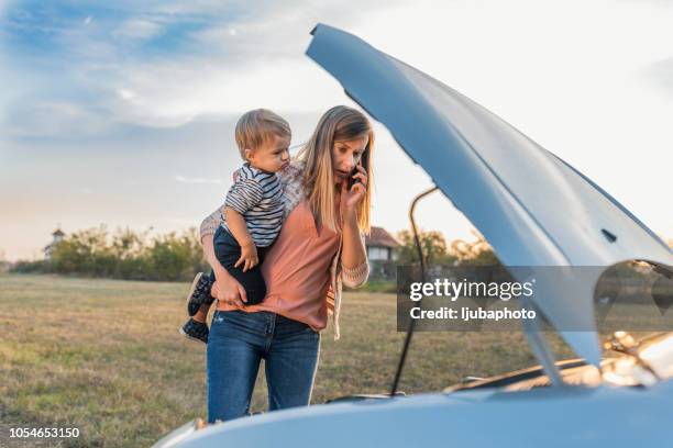 it's an emergency - please come quickly - road assistance stock pictures, royalty-free photos & images