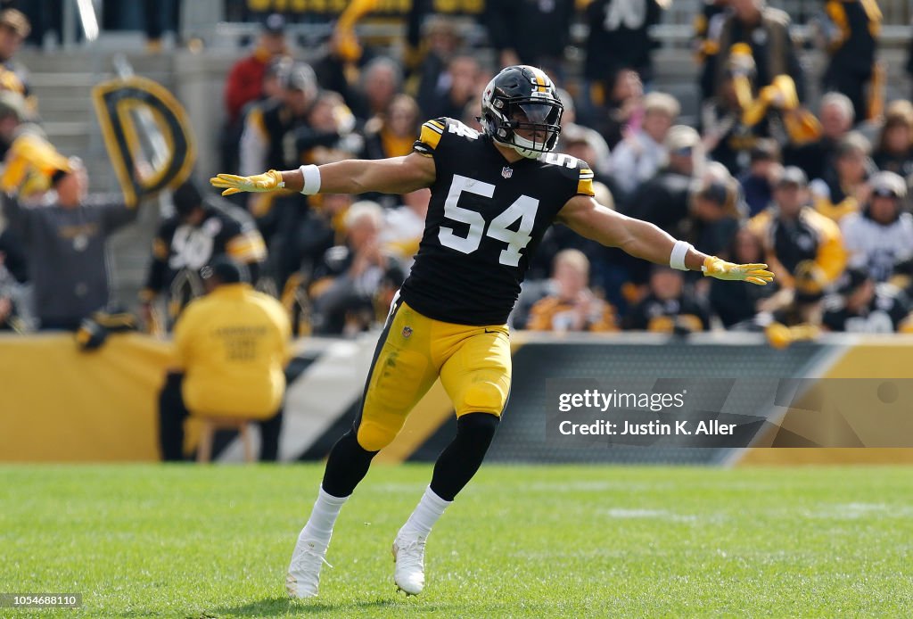 Cleveland Browns v Pittsburgh Steelers