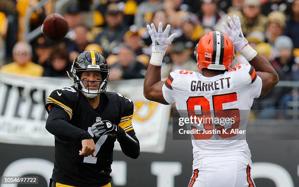 Cleveland Browns v Pittsburgh Steelers Cleveland Browns v Pittsburgh Steelers