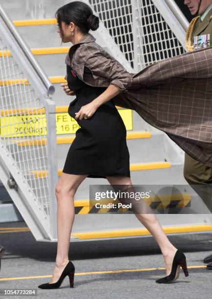 Meghan, Duchess of Sussex arrives at Wellington airport on October 28, 2018 in Wellington, New Zealand. The Duke and Duchess of Sussex are on their...