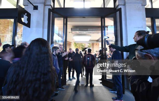 General view of the Apple Covent Garden re-opening and iPhone XR launch at Apple store, Covent Garden on October 26, 2018 in London, England.