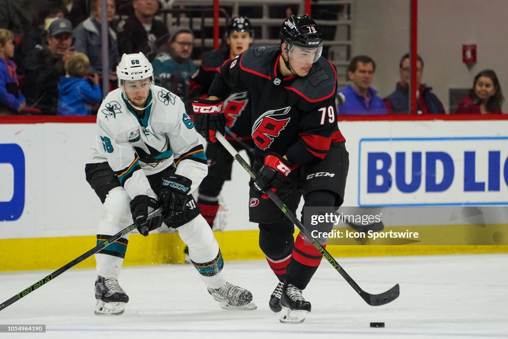 NHL: OCT 26 Sharks at Hurricanes